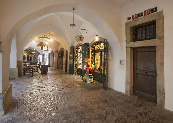 Corto Old Town