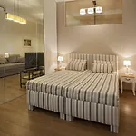فندق Corto Old Town 3*