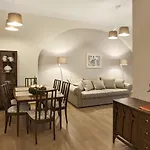 فندق Corto Old Town 3*