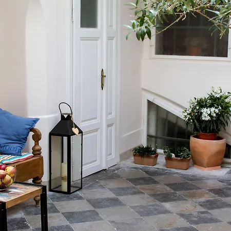 Corto Old Town فندق براغ