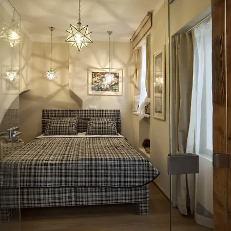 Hotel Corto Old Town 3*