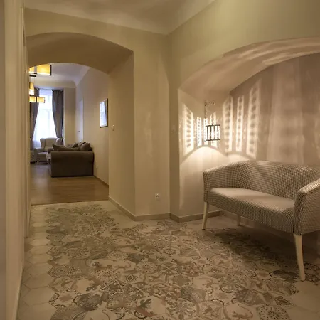 Corto Old Town براغ