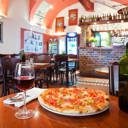 Corto Old Town براغ