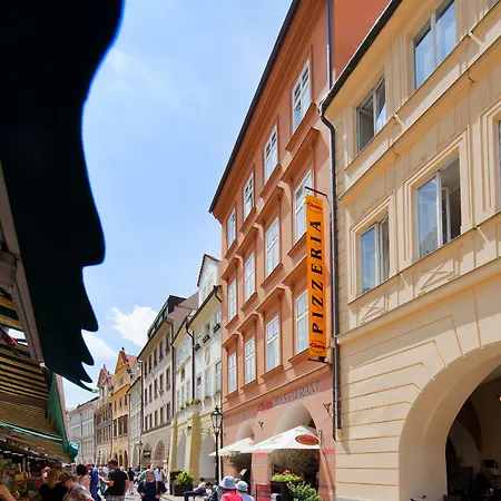 Corto Old Town Praga