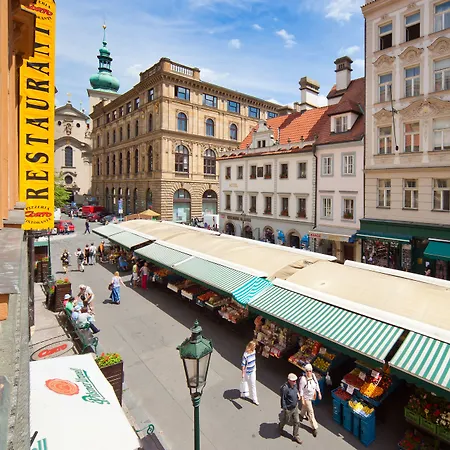 Corto Old Town فندق