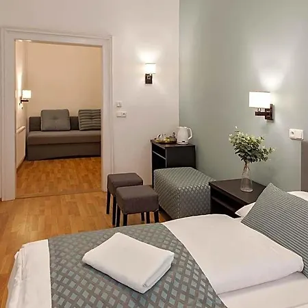 Corto Old Town Hotel 3*
