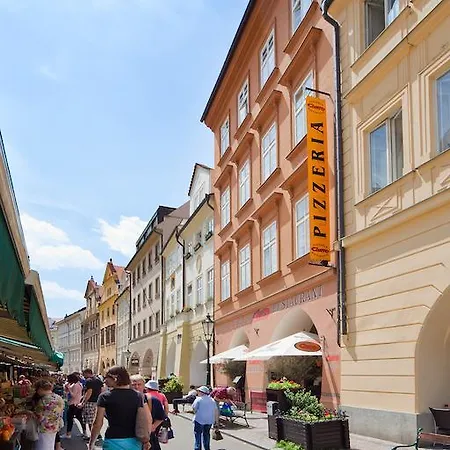 Corto Old Town 3* Prag