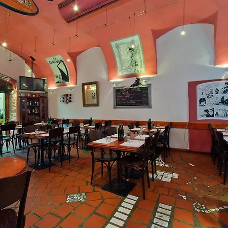 Otel Corto Old Town