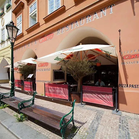 Otel Corto Old Town 3*