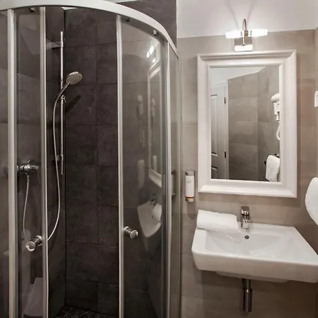 Otel Corto Old Town 3*