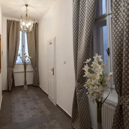 Corto Old Town Otel