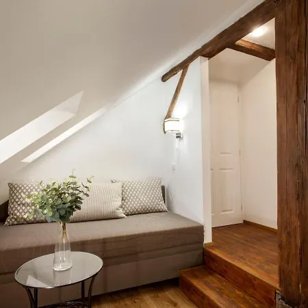 Otel Corto Old Town