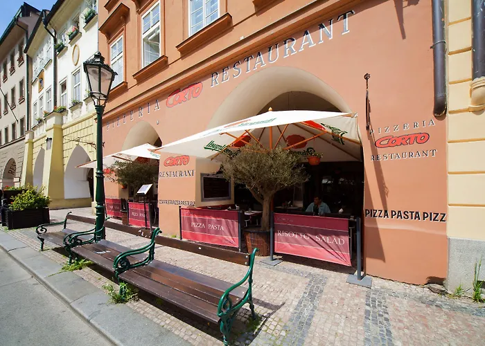 Corto Old Town