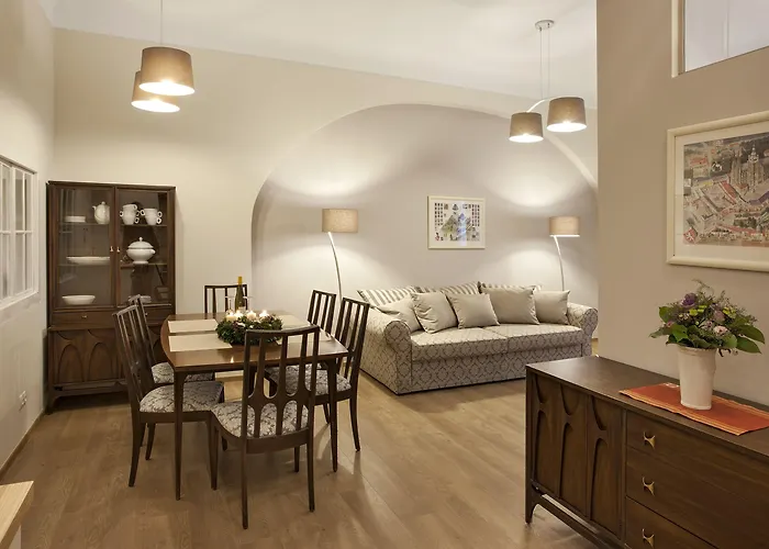 Hotel Corto Old Town 3*